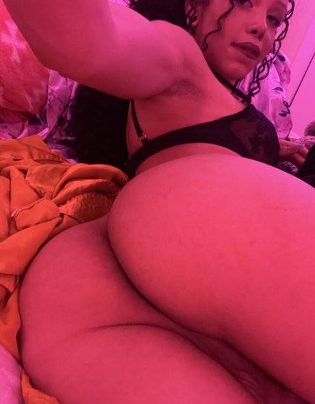 ébène baise onlyfans plutôt sexy image