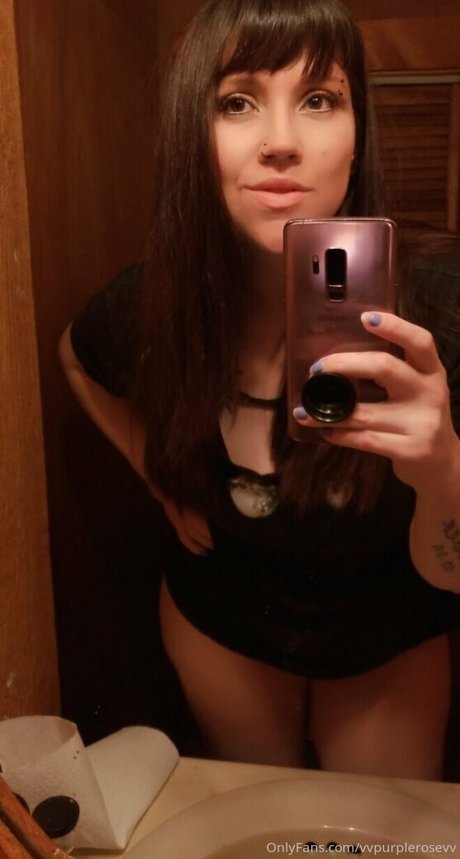 brunette onlyfans nu images