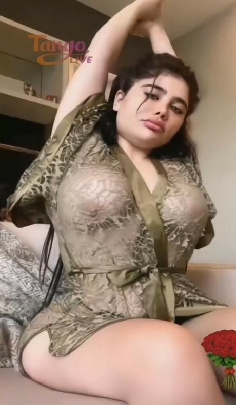 Angie Khoury actrice adulte des photos