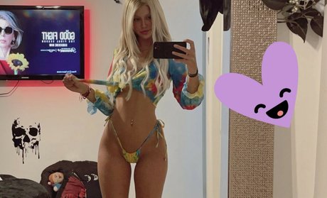 Mahila Mendez actrice sexy collection