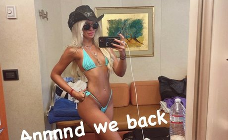 Mahila Mendez star du porno nue galeries