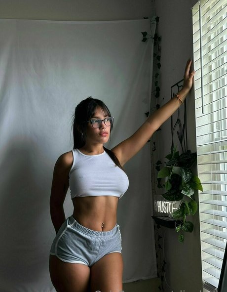 fans asiatiques potelés uniquement sexe de haute qualité images