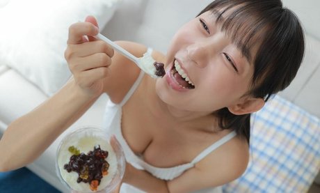 Eunji Pyoapple sexe de star du porno galerie