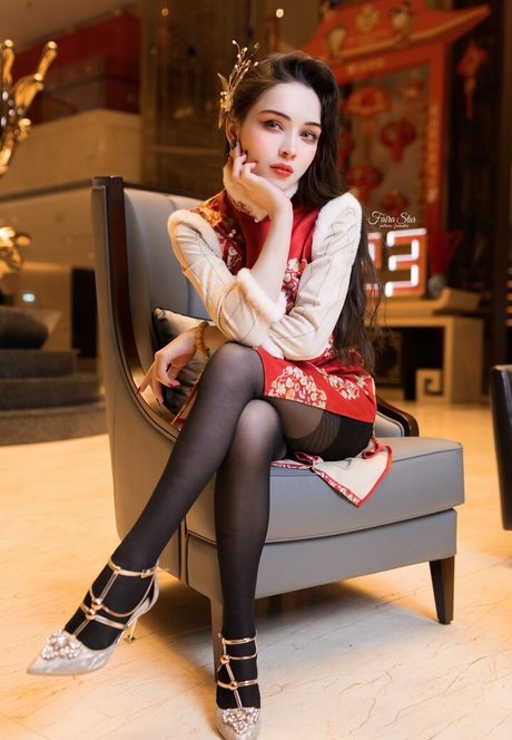 Faira Star modèle chaud photos