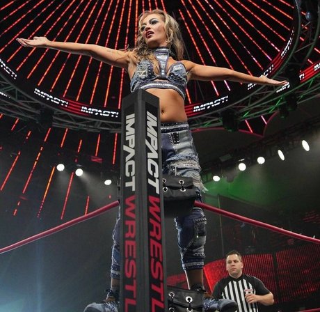 Alisha Edwards actrice adulte galeries