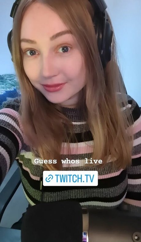 lauraa modèle de sexe collection