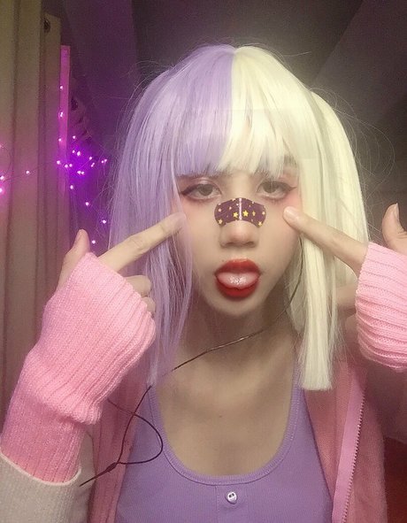 Kura Onee san actrice nue galeries