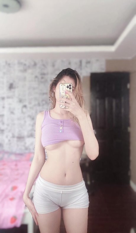 Kura Onee san étoile adulte photos