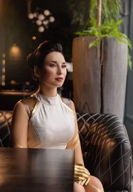 Ann Shakhovskaya étoile adulte galerie