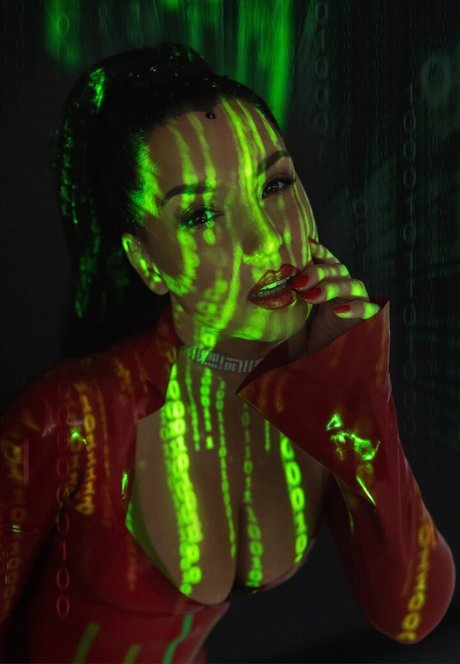 Ann Shakhovskaya étoile nue img