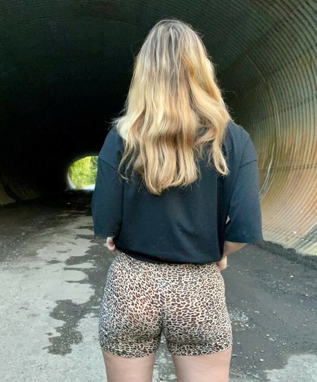 les fans asiatiques les plus sexy plutôt sexy image