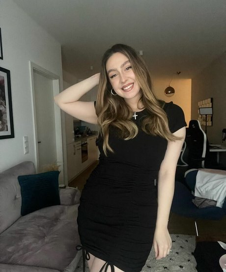 Troubleinc star érotique photos