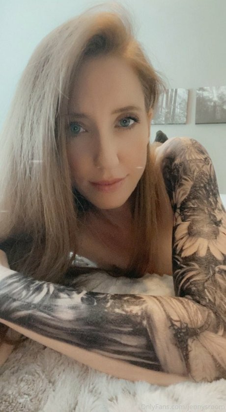 fans asiatiques de findom uniquement haut xxx image