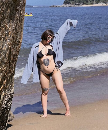 fille courbée dà côté onlyfans beau porno image