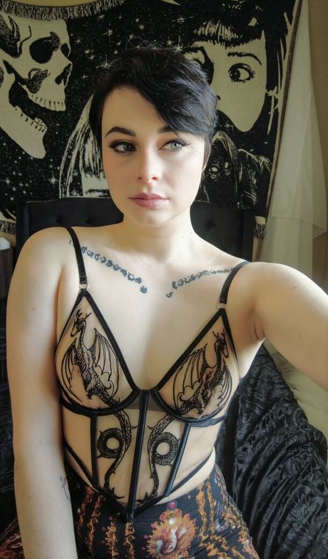 Harliantihero star du sexe des photos