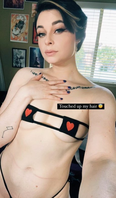 Harliantihero top star img