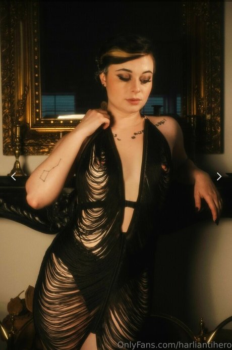 Harliantihero star du porno nue photo