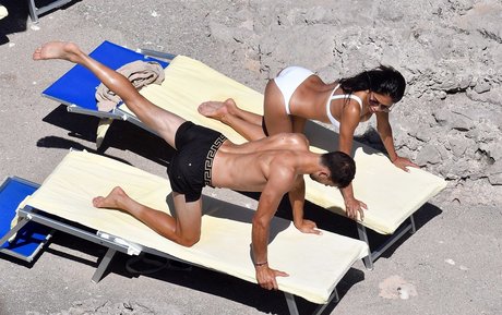 fellation asiatique onlyfans sexy meilleur photo