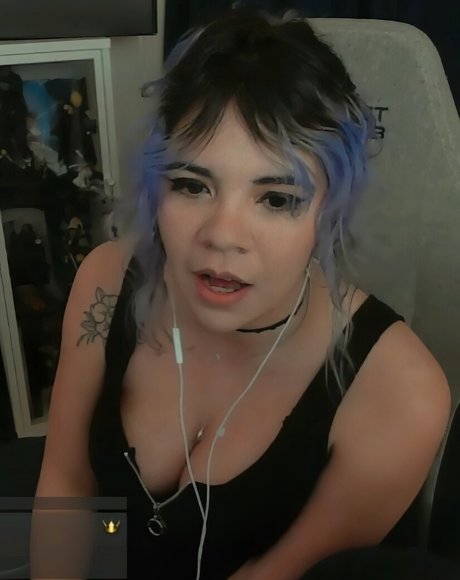 Tiffany Lockheart modèle gratuit photos