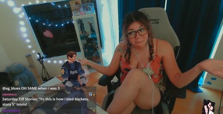 Tiffany Lockheart star du porno sympa images