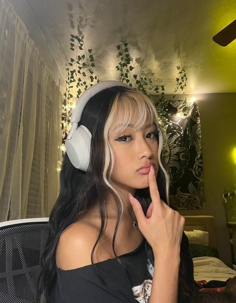 asiatique gratuit onlyfans chaud xxx galeries