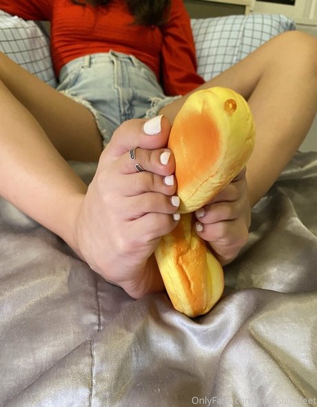 eurasian feet modèle exclusif collection