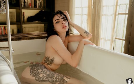 reine de pique onlyfans sexy parfait galerie