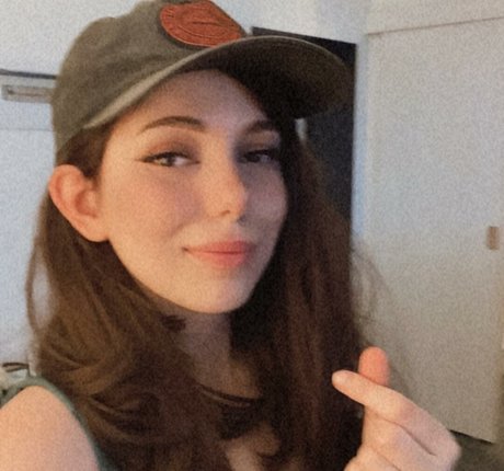 Kittew modèle hd photo