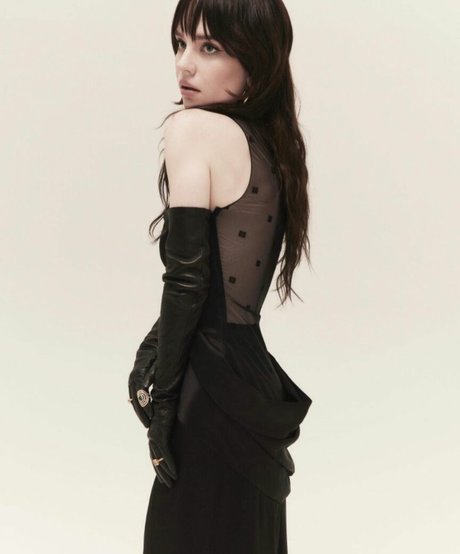 Sophie Thatcher étoile galeries