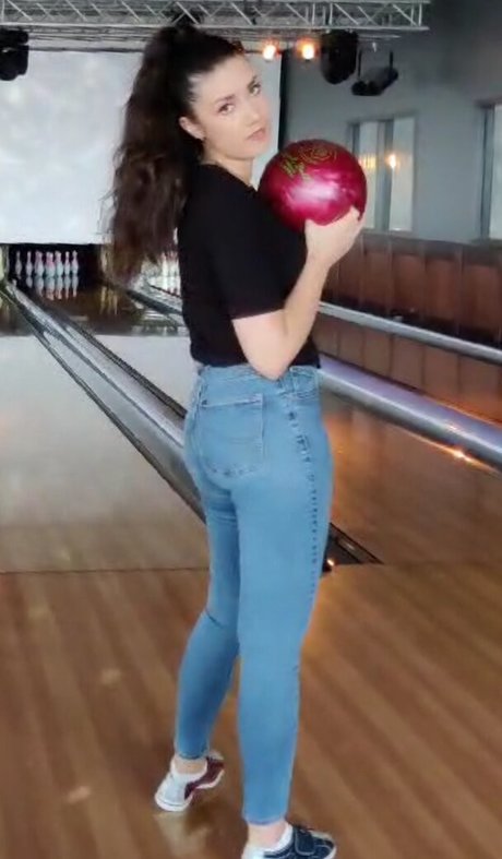 yabbe sexe star photos