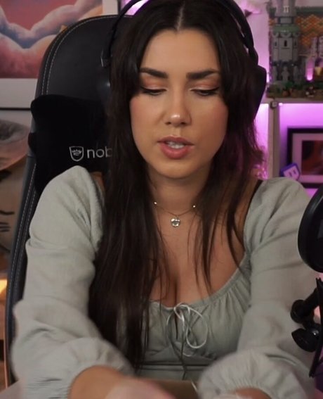 yabbe actrice de sexe des photos