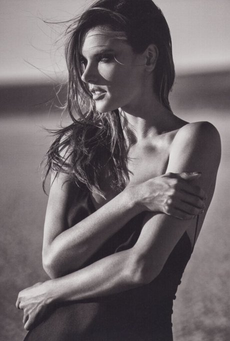 anulingus uniquementfans haut gratuit image