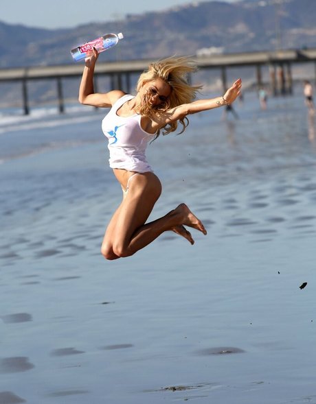 Dani Mathers modèle magnifique images