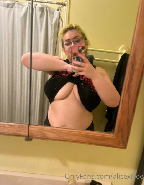 trio à gros seins onlyfans hd parfaite photo