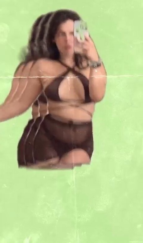 Isabella Gomez étoile chaude image