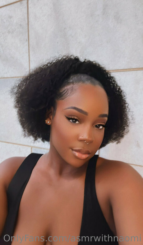 asmrwithnaomi modèle parfait photo