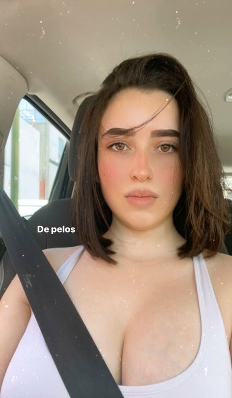 Frida Berridi star du porno exclusive des photos