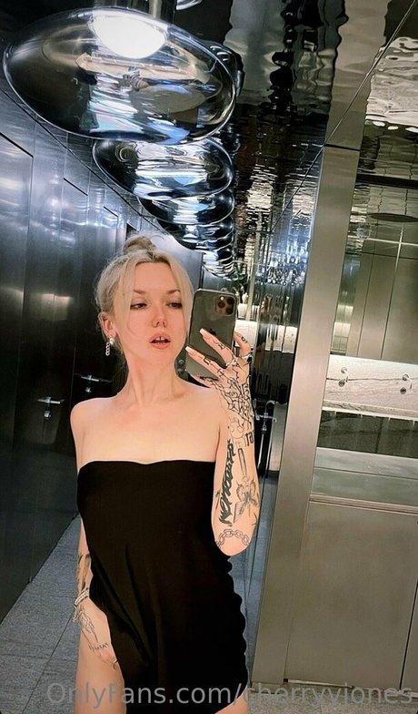 cherryyjones modèle de haute qualité collection