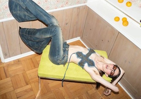 Caroline Polachek étoile sexy image