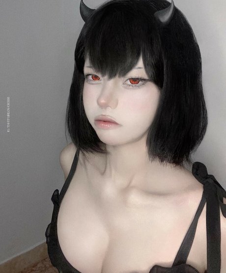 Vamp car modèle nu photos