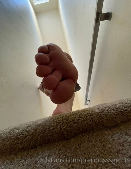 éjacule sur la langue onlyfans qualité supérieure img