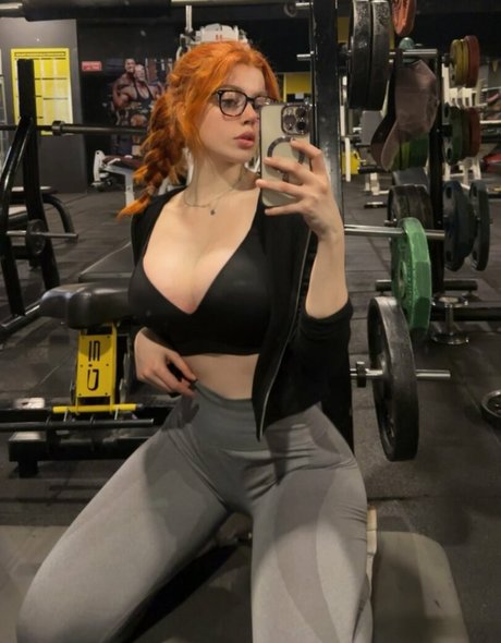 fraoula modèle adulte des photos