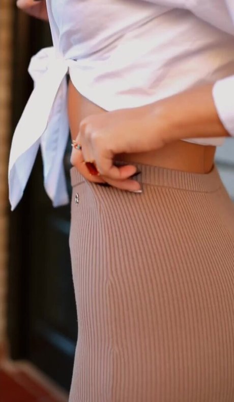 vieille milf onlyfans art chaud galerie