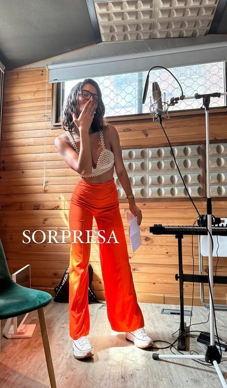 doigté la chatte onlyfans parfait nu photo