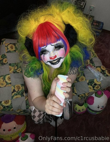 circusbabiefree star du porno nue image