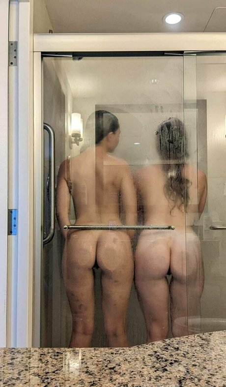 seins pendants onlyfans haute définition chaud photo