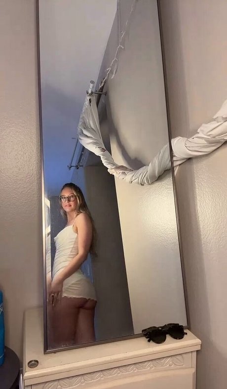 Camie Knoll haut étoile galerie