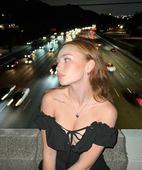 fans de ladyboys adolescentes uniquement art gratuit images