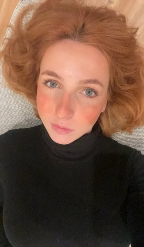 pom-pom girl nue onlyfans belle haute qualité archive