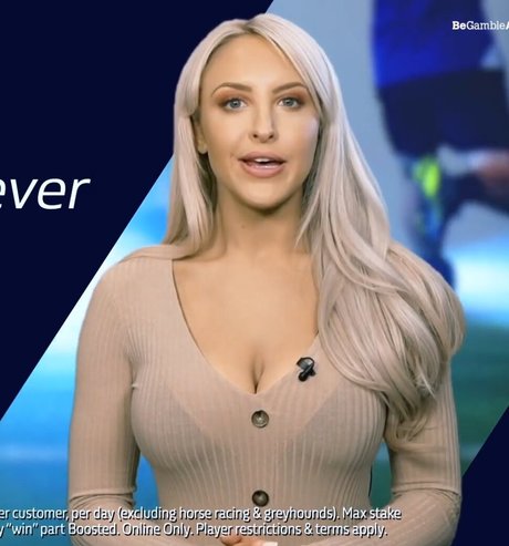 blonde aux gros seins onlyfans xxx érotique images